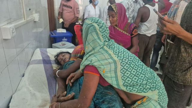 अररिया में ब्रेक फेल होने से ट्रैक्टर-ट्रॉली तालाब में पलटी, 3 महिला मजदूरों की मौत; आधा दर्जन लोग घायल
