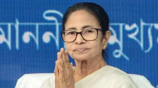 कांग्रेस ने ममता बनर्जी को दिया शहीद दिवस कार्यक्रम में शामिल होने का न्योता। (फाइल फोटो)