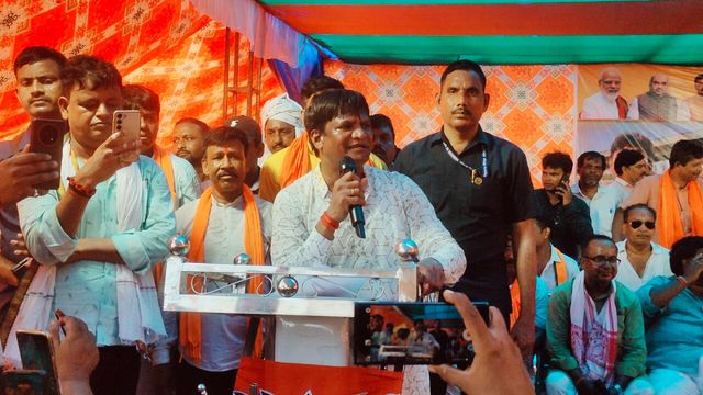 ढुल्लू महतो का बड़ा आरोप, MLA अरूप चटर्जी ने कमीशन के लिए निरसा एलिवेटेड रोड का काम रोका, सरकार की हो रही बदनामी 
