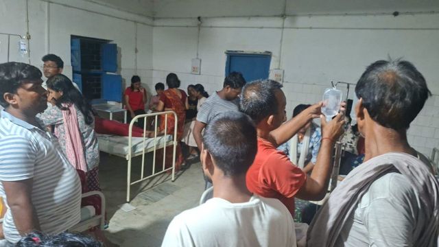 हॉस्टल की थाली में मिली छिपकली! मधेपुरा के अंबेडकर स्कूल में खाना खाने से 30 छात्राओं की बिगड़ी तबीयत﻿
