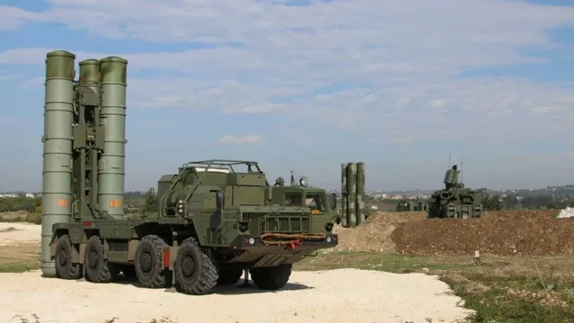 S-400 ट्रायम्फ एयर डिफेंस सिस्टम। (रूसी रक्षा मंत्रालय) Russian Ministry of Defense