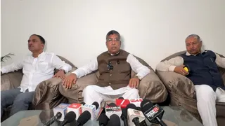 प्रदेश सरकार पर भाजपा नेताओं को फंसाने का आरोप, आदित्य साहू ने की रिहाई की मांग।