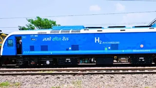 हेरिटेज और पर्वतीय रेल मार्गों पर चलेंगी 35 हाइड्रोजन ट्रेनें। फोटो जागरण