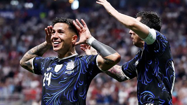 ARG vs ENG: अर्जेंटीना ने सांस थाम देने वाले मुकाबले में जीत हासिल कर फाइनल में मारी एंट्री, इंग्लैंड को वर्ल्ड कप में 28 सालों बाद दी मात