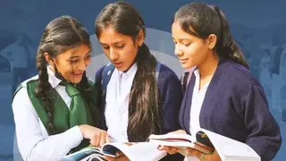 छात्राओं ने मारी बाजी