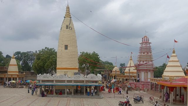 मिथिला-अंग की सीमा पर विराजे बाबा हरिगिरि, सप्तकुंड के जल से जलाभिषेक की सालों से चली आ रही परंपरा

