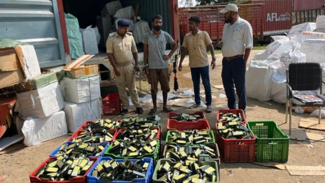 बक्सर में शराब की तीसरी बड़ी खेप पकड़ी गई, कंटेनर से 3000 लीटर शराब जब्त

