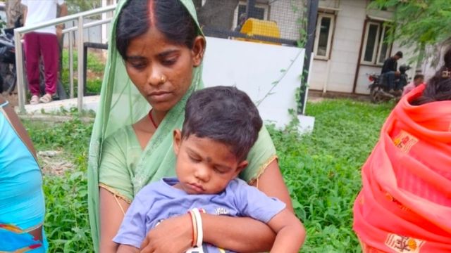 गया: मौत को मात देकर घर लौटा 4 साल का पीयूष, बोरवेल में जिंदगी से जंग जीतने के बाद आंगन में लौटी मुस्कान

