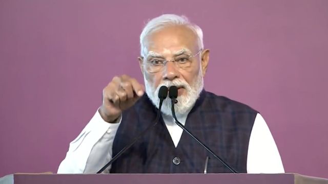 जालंधर में PM मोदी ने 5470 करोड़ के रेल-सड़क परियोजनाओं का किया उद्घाटन, AAP सरकार पर साधा निशाना