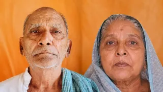 कृष्णकांत कुंवर और रूक्मिणी देवी। फाइल फोटो