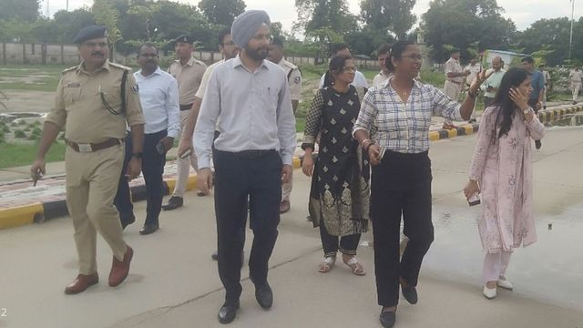 वाल्मीकिनगर में 26 जुलाई को सीएम के संभावित दौरे की तैयारी तेज, महिला स्वाभिमान बटालियन का करेंगे उद्घाटन
