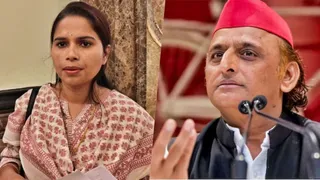 चायल से विधायक पूजा पाल- समाजवादी पार्टी के अध्यक्ष अखिलेश यादव