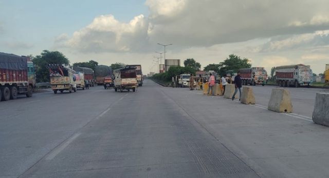 कुशीनगर में कप्तानगंज-पिपराइच मार्ग को फोरलेन बनाने की मांग तेज, दुर्घटनाओं और जाम से मिलेगी मुक्ति

