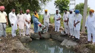 सिरसा में सिंचाई पानी की कमी से भड़के किसान (जागरण फोटो)