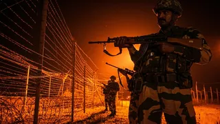 ऑपरेशन सिंदूर के बाद पहली बार LoC पर भारी गोलीबारी, भारतीय सेना ने दिया मुंहतोड़ जवाब