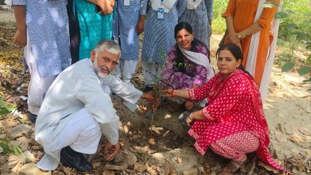 सोनीपत के स्कूलों में 20 हजार पौधे लगाने का महाअभियान शुरू, पर्यावरण संरक्षण पर जोर
