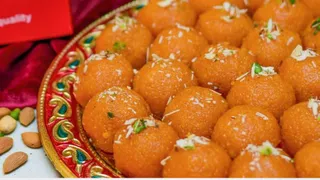 मिठाई खाने के बाद दादी और पौत्र की तबीयत बिगड़ गई। प्रतीकात्मक तस्वीर