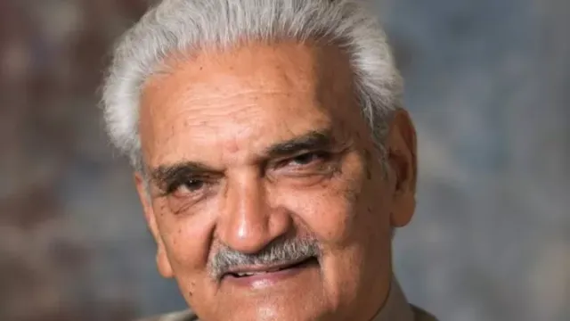 बॉलीवुड में लखनऊ की खुशबू आज भी बरकरार, अब ग्लैमर नहीं कंटेंट का दौर: डाॅ. अनिल रस्तोगी

