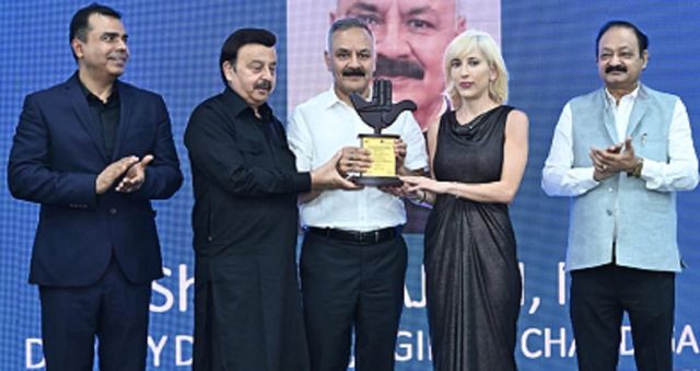 PGI के डिप्टी डायरेक्टर पंकज राय को एक्सीलेंस अवाॅर्ड, मरीजों की मदद के लिए 'प्रोजेक्ट सारथी' से बने मिसाल
