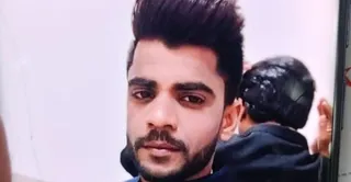 अमित की फाइल फोटो। स्वजन