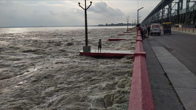 बिहार में उफान पर कोसी नदी: सुपौल बराज के 26 फाटक खोले गए, अलर्ट पर प्रशासन 
