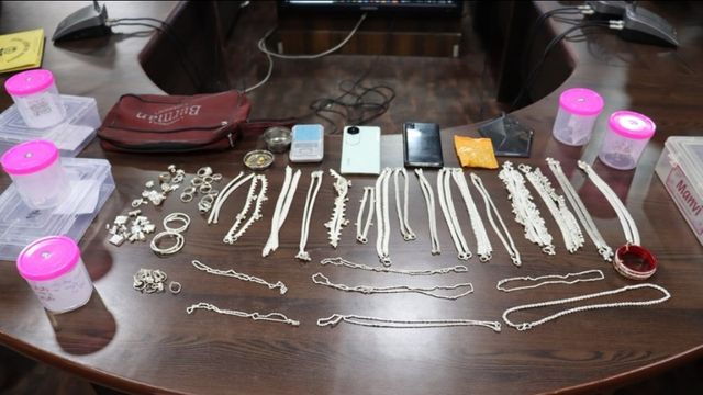 कोडरमा ज्वेलरी लूट का खुलासा: 6 राज्यों में फैला है नेटवर्क, महिला समेत 3 गिरफ्तार; 100% आभूषण बरामद
