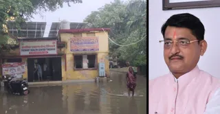 तिंदवारी कस्बे के प्राथमिक स्वास्थ्य केंद्र में वर्षा के बाद जलभराव का दृश्य। जागरण