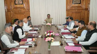हिमाचल प्रदेश कैबिनेट बैठक में कई अहम निर्णय लिए गए।