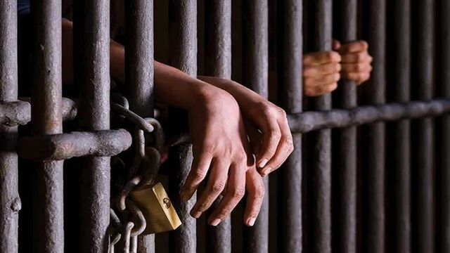 मामूली विवाद में पेट में घोंपा था चाकू, सिर पर मारी थी गंडासी... अब हिसार कोर्ट ने 5 हत्यारों को सुनाई उम्रकैद की सजा
