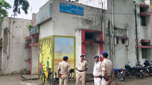 पटना में पासपोर्ट ऑफिस को RDX से उड़ाने की धमकी, सुरक्षा एजेंसियां अलर्ट; परिसर खाली कराया
