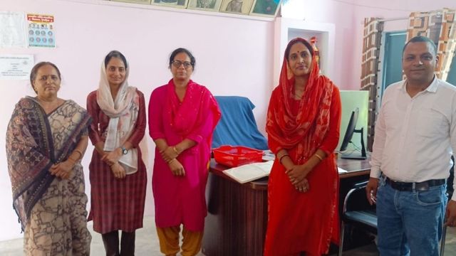 मेहनत की मिसाल: महेंद्रगढ़ की प्रिया का 5वीं बार सरकारी नौकरी में चयन, अब स्कूल में बनीं अंग्रेजी प्रवक्ता
