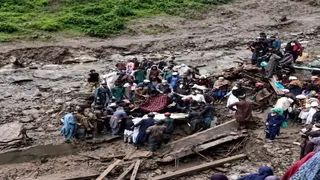 राजौरी में मूसलाधार बारिश से आई भयावह बाढ़ की रात, एक बजे बारिश तीन बजे तबाही।