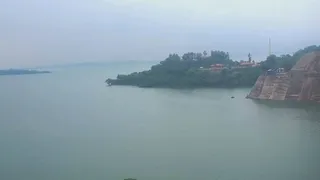 रणजीत सागर बांध का दृश्य।