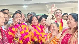 जिला परिषद कांगड़ा में अध्यक्ष निर्वाचित सीमा चौधरी व उपाध्यक्ष अभिमन्यु।