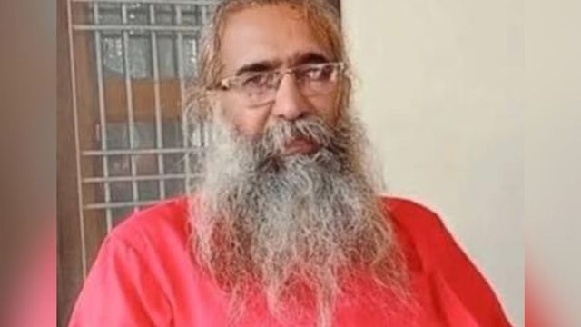 चढ़ावा चोरी मामला: निर्मोही अखाड़ा में आपसी मतभेद उजागर, ट्रस्टी महंत दिनेंद्रदास को हटाने का दावा