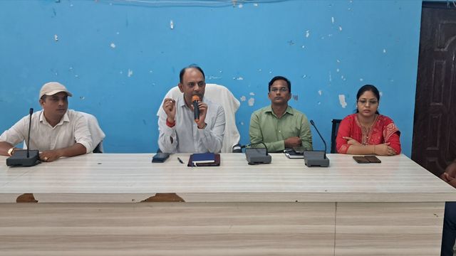 नए राशन कार्ड के लिए महादलित बस्तियों में चलेगा विशेष अभियान, PDS डीलर और विकास मित्रों को जिम्मेदारी  

