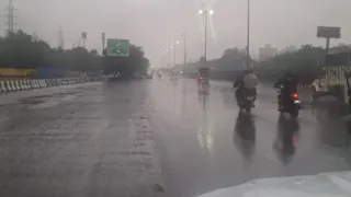 गुरुग्राम में झमाझम बारिश। जागरण