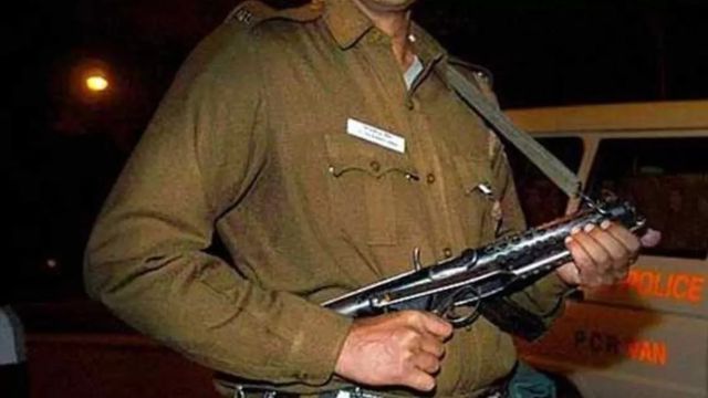 महिला ने गनर पर लगाया दुष्कर्म का आरोप, एसपी बोले- दोनों पति-पत्नी हैं; गैंगरेप मामले में मिली थी सुरक्षा
