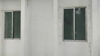 11 खिड़कियों के ग्रिल उखाड़ ले गए चोर