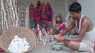 नागपंचमी पर सजावट और पूजा के लिए होता है झांप का इस्तेमाल