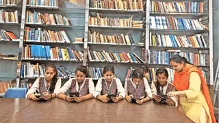 बल्लभगढ़ विधानसभा की राजीव कॉलोनी में 5 करोड़ की लागत से ई-लाइब्रेरी का निर्माण किया जा रहा है