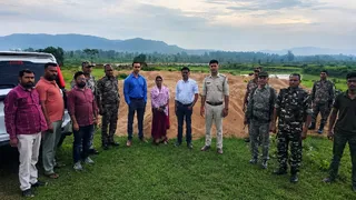 पिपरवार-टंडवा पुलिस ने 100 ट्रैक्टर अवैध बालू जब्त किया। जागरण