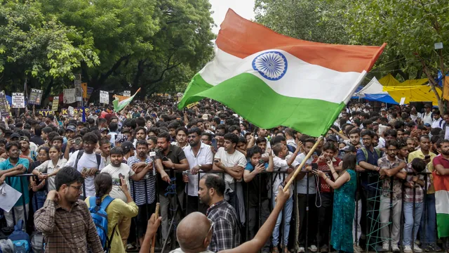 विचार: विमर्श से बाहर होता मूल मुद्दा