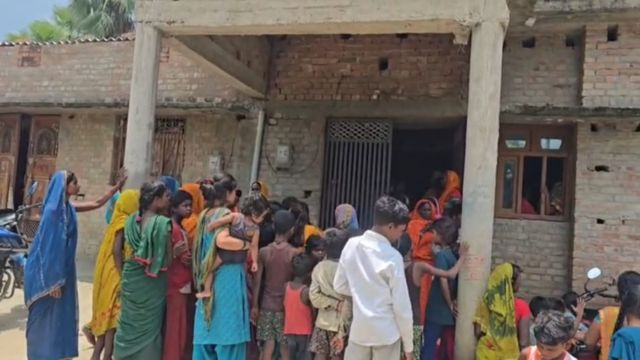 बिहार: सास-ससुर से विवाद के बाद फंदे से झूल गई बहू, 2 मासूमों के सिर से उठा मां का साया
