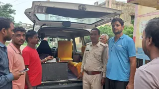महिला को पटककर किया घायल