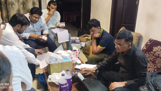 नोएडा: छापामारी में करोड़ों की दवाओं का जखीरा बरामद, अफ्रीकी नागरिकों को बेचे जा रहे थे दरभंगा से लाए इंजेक्शन
