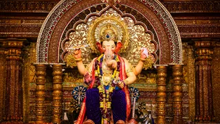 रामगढ़ में 90 फीट ऊंचा गणपति पंडाल। जागरण