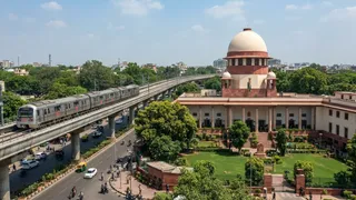 मेट्रो स्टेशन बंद होने पर सुप्रीम कोर्ट ने लिया संज्ञान (AI PHOTO)