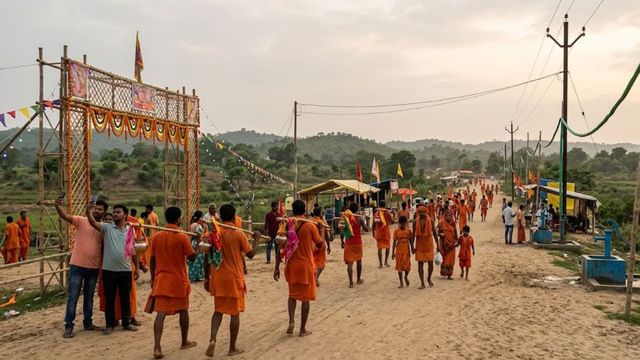 शिवभक्तों के लिए खुशखबरी! आंधी-बारिश में भी नहीं गुल होगी बिजली, बांका में बिछाया जा रहा 11 हजार वोल्ट का तार
