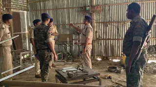 कटिहार में मिनी गन फैक्ट्री का पर्दाफाश, लेथ मशीन की दुकान से हथियार बरामद